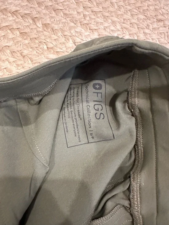 FIGS Moss Drawstring Jogger Pants - Picture 2 of 2